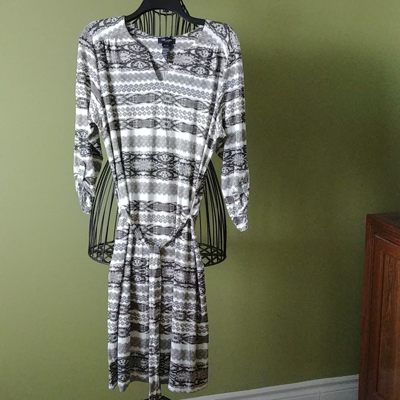 NWT "OLSEN"DRESS SIZE 12 - Picture 1 of 10